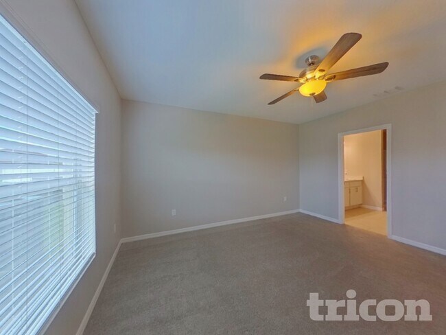 Building Photo - 232 Garnet Ave