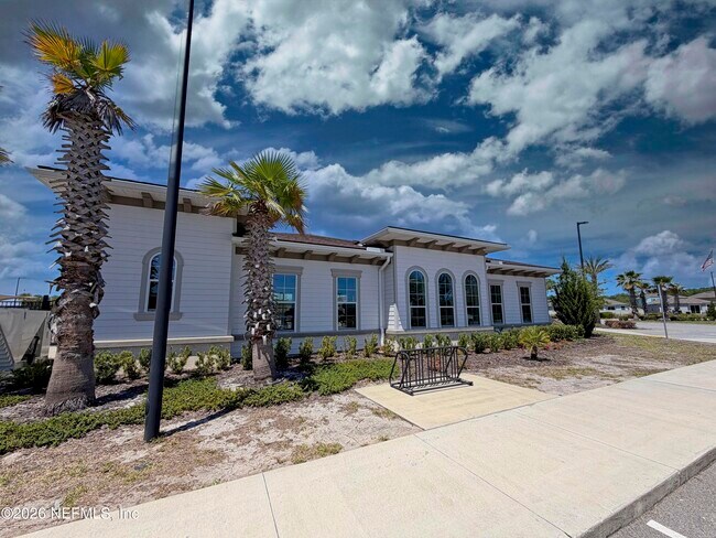 Building Photo - 462 Ardila Cir