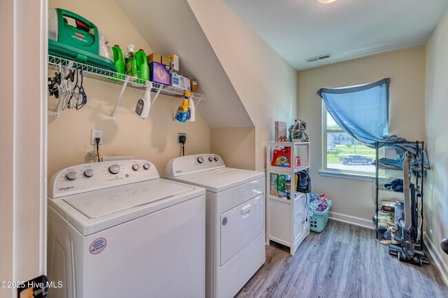 Building Photo - 307 Windward Landing