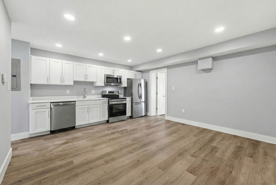 Building Photo - 3926 10th St NE