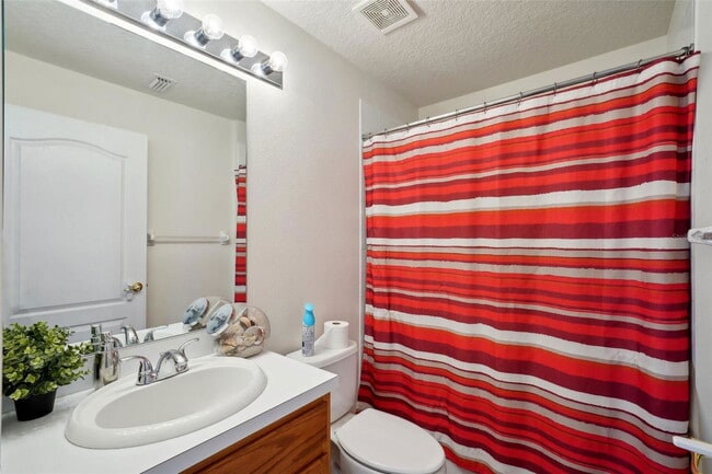 Building Photo - 6325 Chapel Pines Blvd