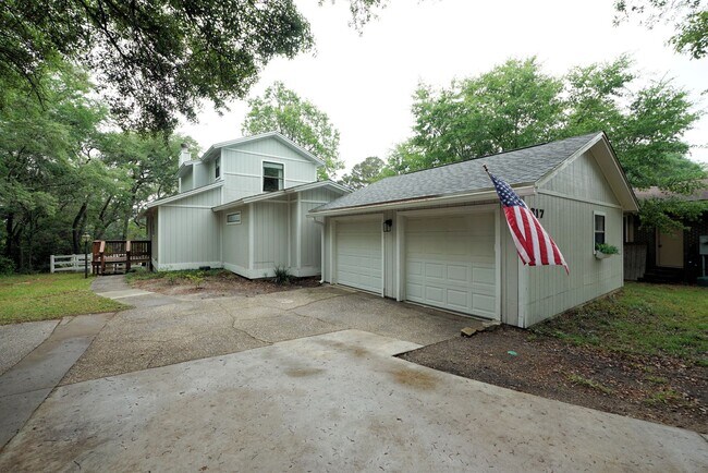 Building Photo - Updated 4 bedroom home in Bluewater Bay!