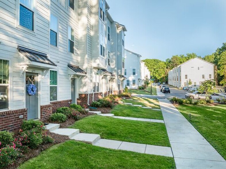 Building Photo - 820 Hamilton St