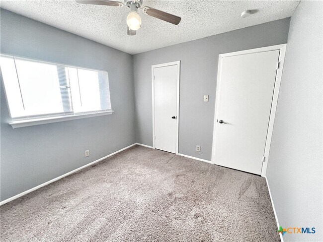 Building Photo - 13907 Quarles St