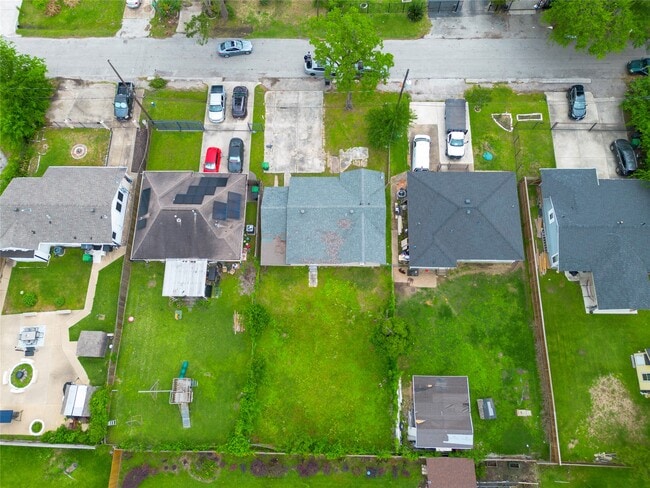 Building Photo - 505 Sikes St