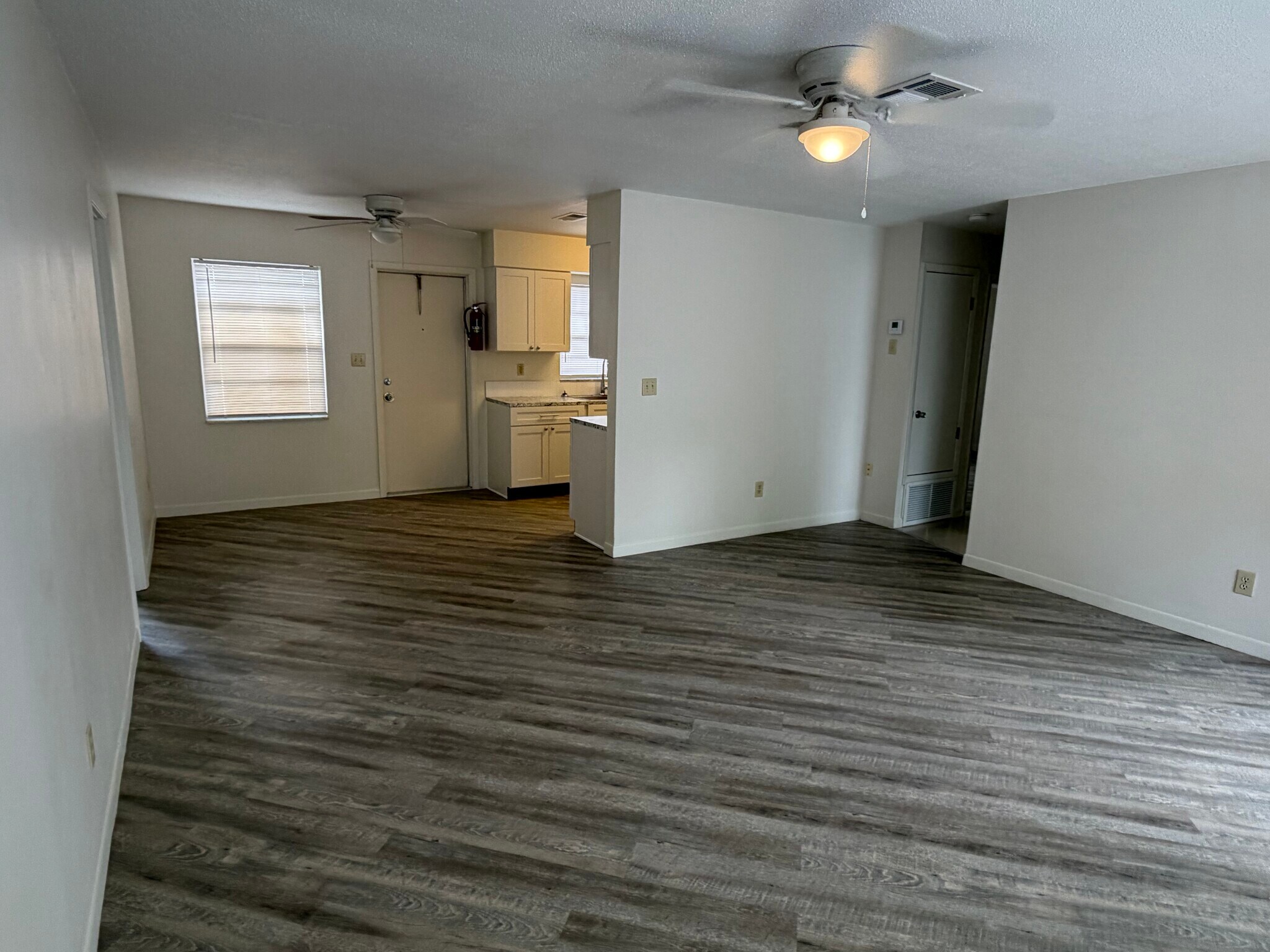 Building Photo - 1207 Sumter St