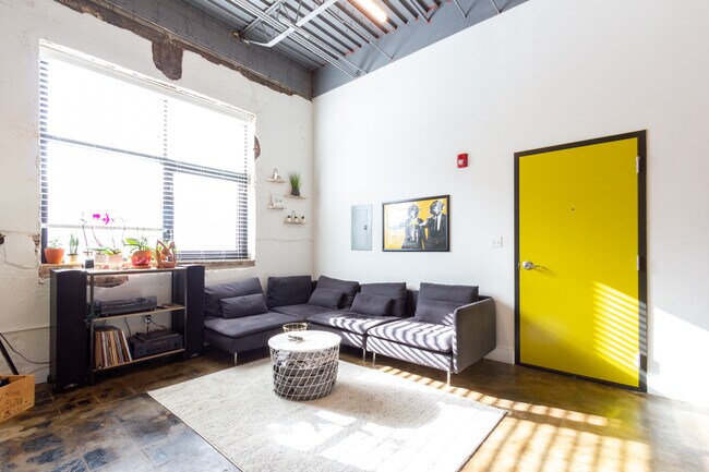 Building Photo - 676 Marshall Ave