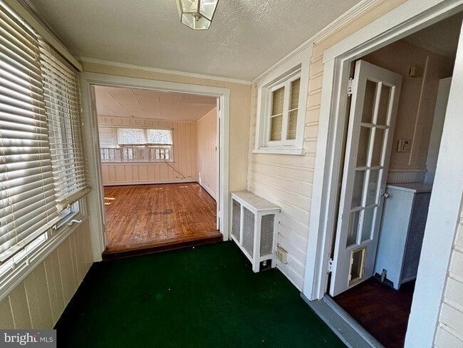 Building Photo - 8122 John Mosby Hwy