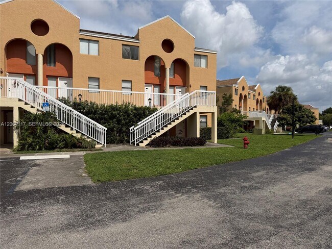 Building Photo - 5200 NW 31st Ave