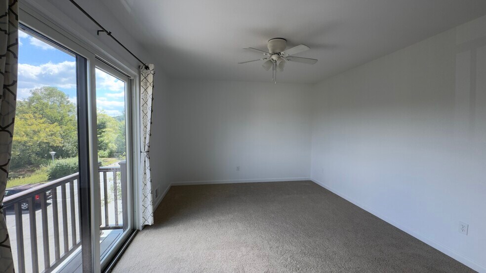 Primary with celing fan - 1714 Spruce Hills Dr