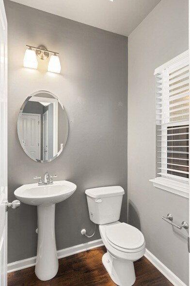 Building Photo - 105 Dursley Ln