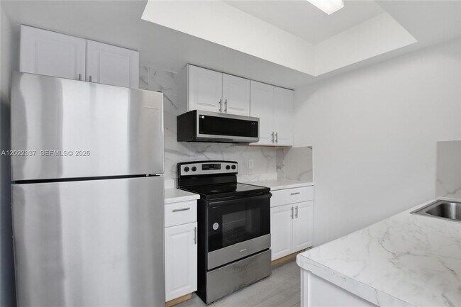 Building Photo - 26 NW 170th St