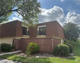 Building Photo - 5245 Cedarbend Dr