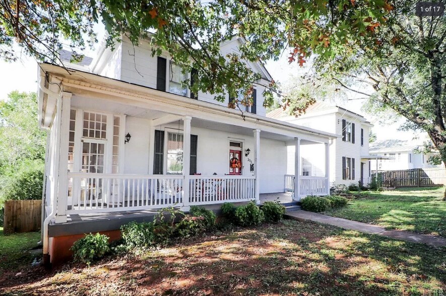 Primary Photo - 306 Sussex St