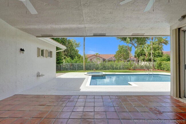 Building Photo - 10304 NW 50th Ct