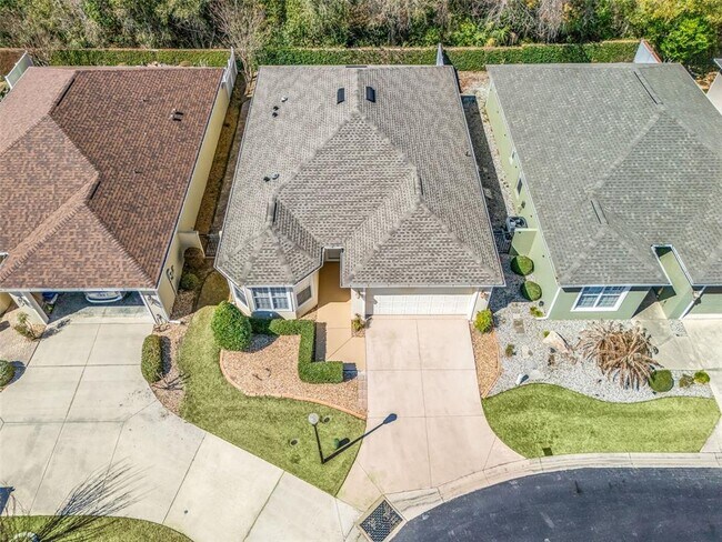 Building Photo - 3836 SW 33rd Terrace