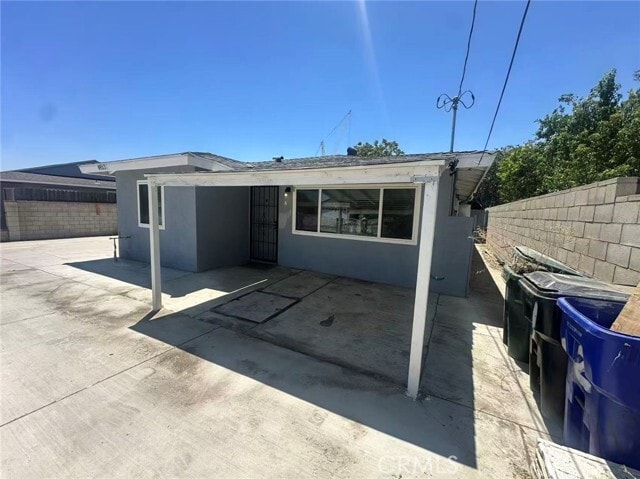 Building Photo - 8932 Redwood Ave