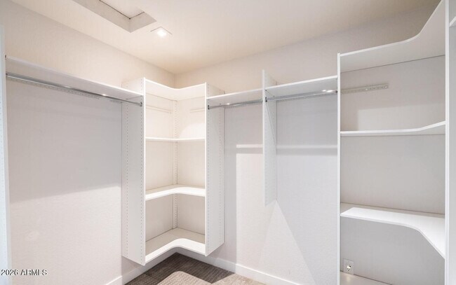 Building Photo - 6929 E Mariposa Dr