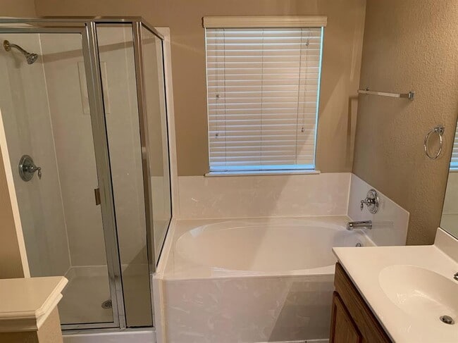 Building Photo - 11506 Bruce Jenner Ln