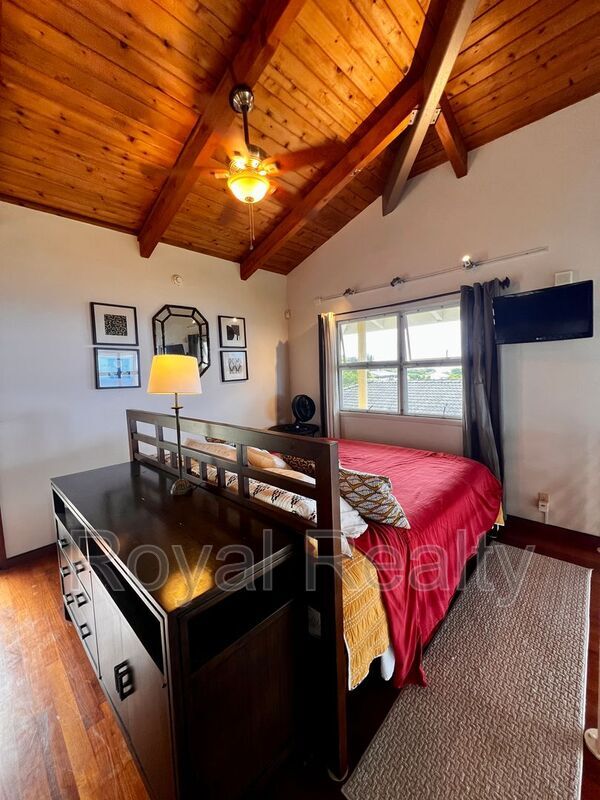 Building Photo - 4846 Sierra Dr