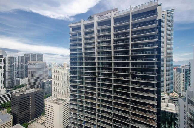 Building Photo - 1000 Brickell Plaza