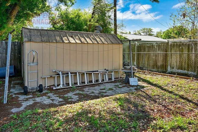 Building Photo - 3822 Gopher St