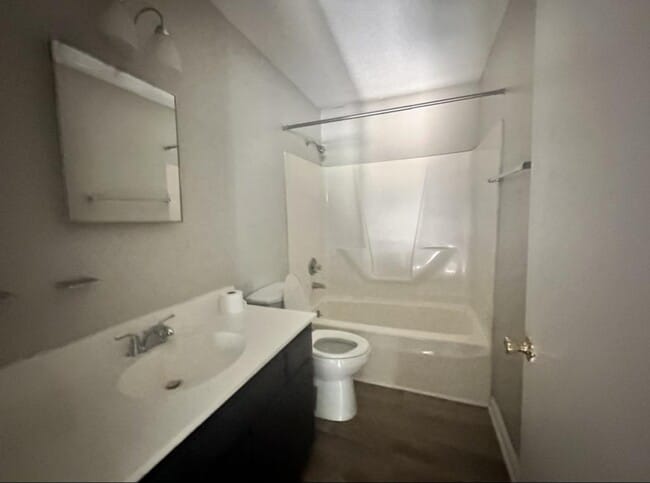 Building Photo - 1448 Nottingham Rd