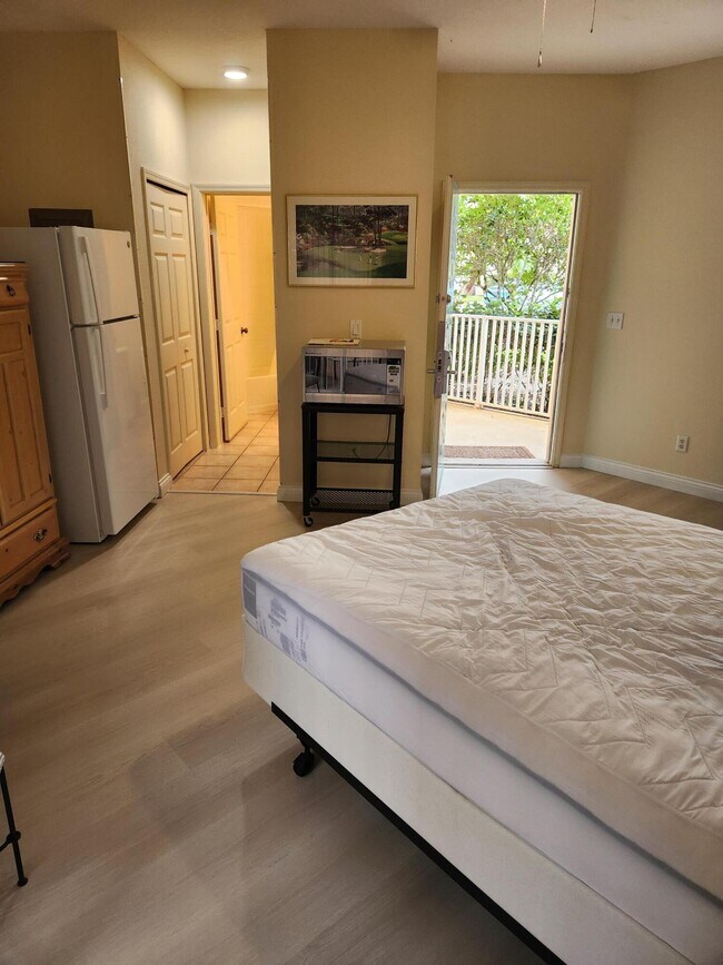 Building Photo - 9861 Perfect Dr