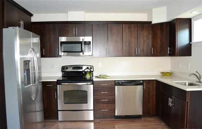 Townhouse Style Duplex 2 bedroom 2.5 bath... - Townhouse Style Duplex 2 bedroom 2.5  bath...