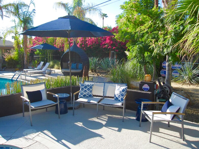 Building Photo - 777 E San Lorenzo Rd