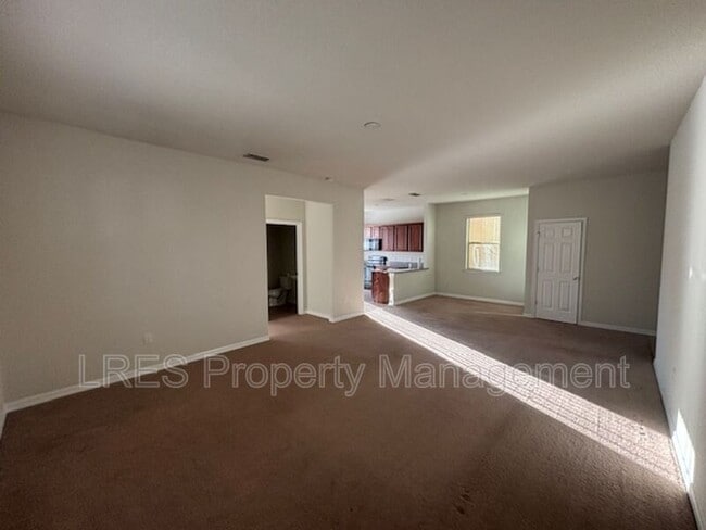 Building Photo - 251 Domus Ln