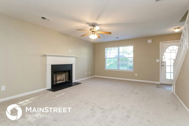 Building Photo - 6894 Smoke Ridge Dr