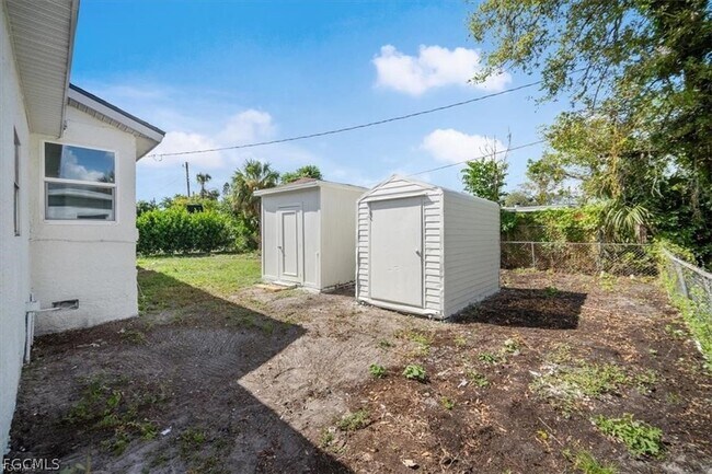 Building Photo - 1644 Pawnee St