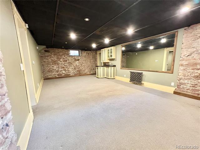 Building Photo - 2629 W 32nd Ave