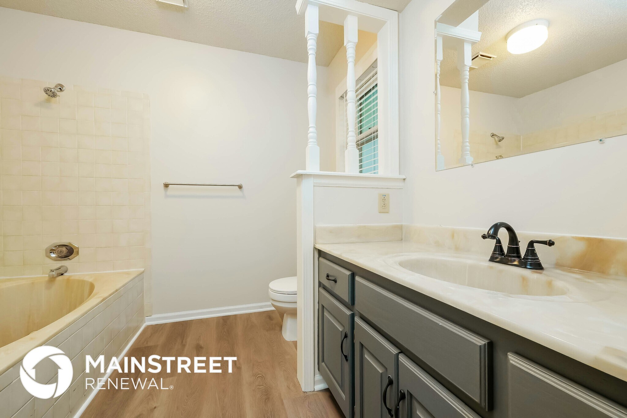 Building Photo - 408 SE Brownfield Dr