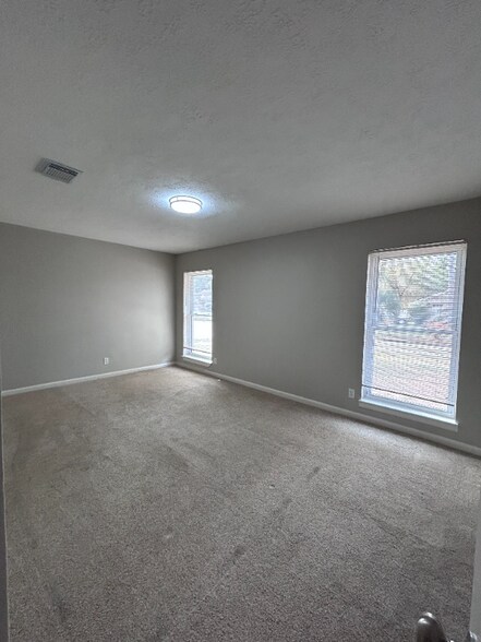 Building Photo - 29502 Raestone St