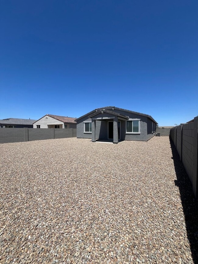 Building Photo - BRAND NEW 3BED/2BATH IN MARICOPA