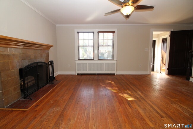 Building Photo - 53 Lilac Ave