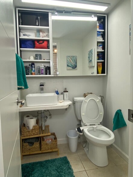 Building Photo - 1425 Arthur St