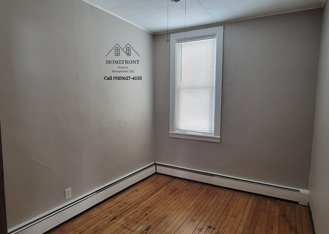 Building Photo - 2710 S 8th St