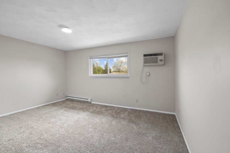 Building Photo - 6301 Frankn Dot Dr