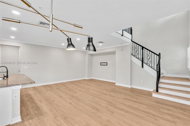 Building Photo - 11541 SW 15th Ave