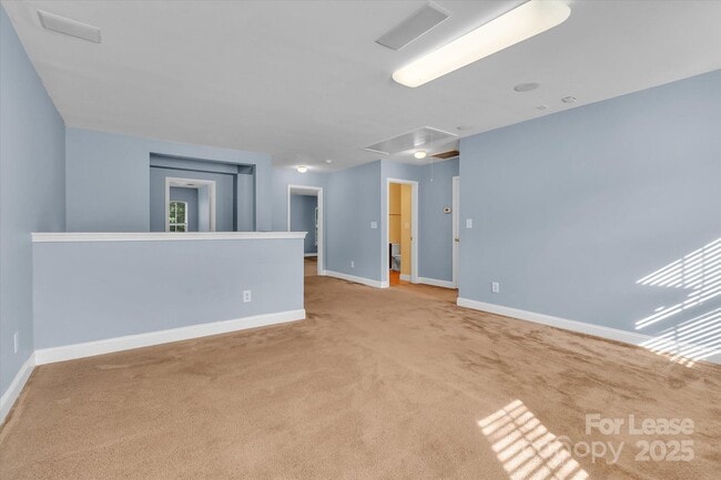 Building Photo - 15635 Normans Landing Dr