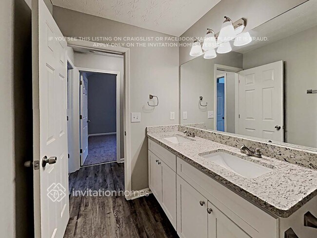 Building Photo - 185 Addy Ln