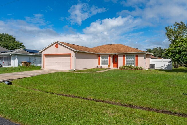 Building Photo - Charming 3-Bedroom, 2-Bath Home with Bonus Room in Poinciana!