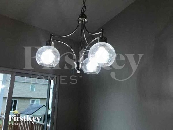 Building Photo - 217 Weeping Willow Run Dr