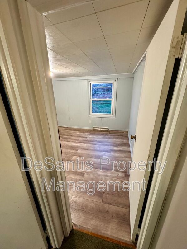 Building Photo - 474 Spang Ave