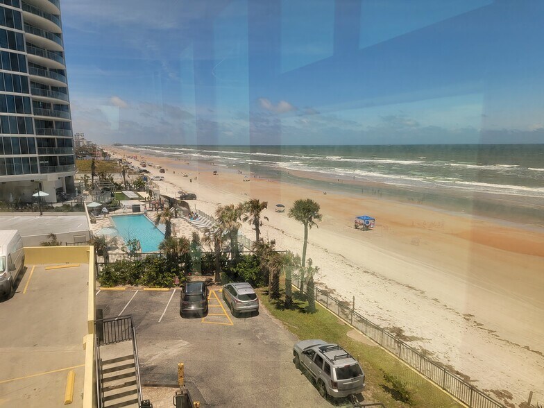 Building Photo - 1909 S Atlantic Ave