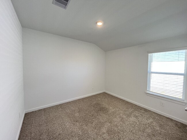 Building Photo - Modern 4-Bed Home with Office in Fosters Ridge Near The Woodlands | Open Layout & Resort-Style Am...