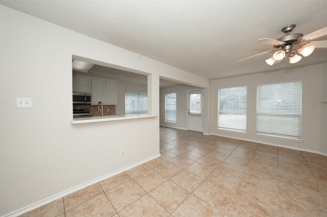 Building Photo - 5119 Moss Garden Ln